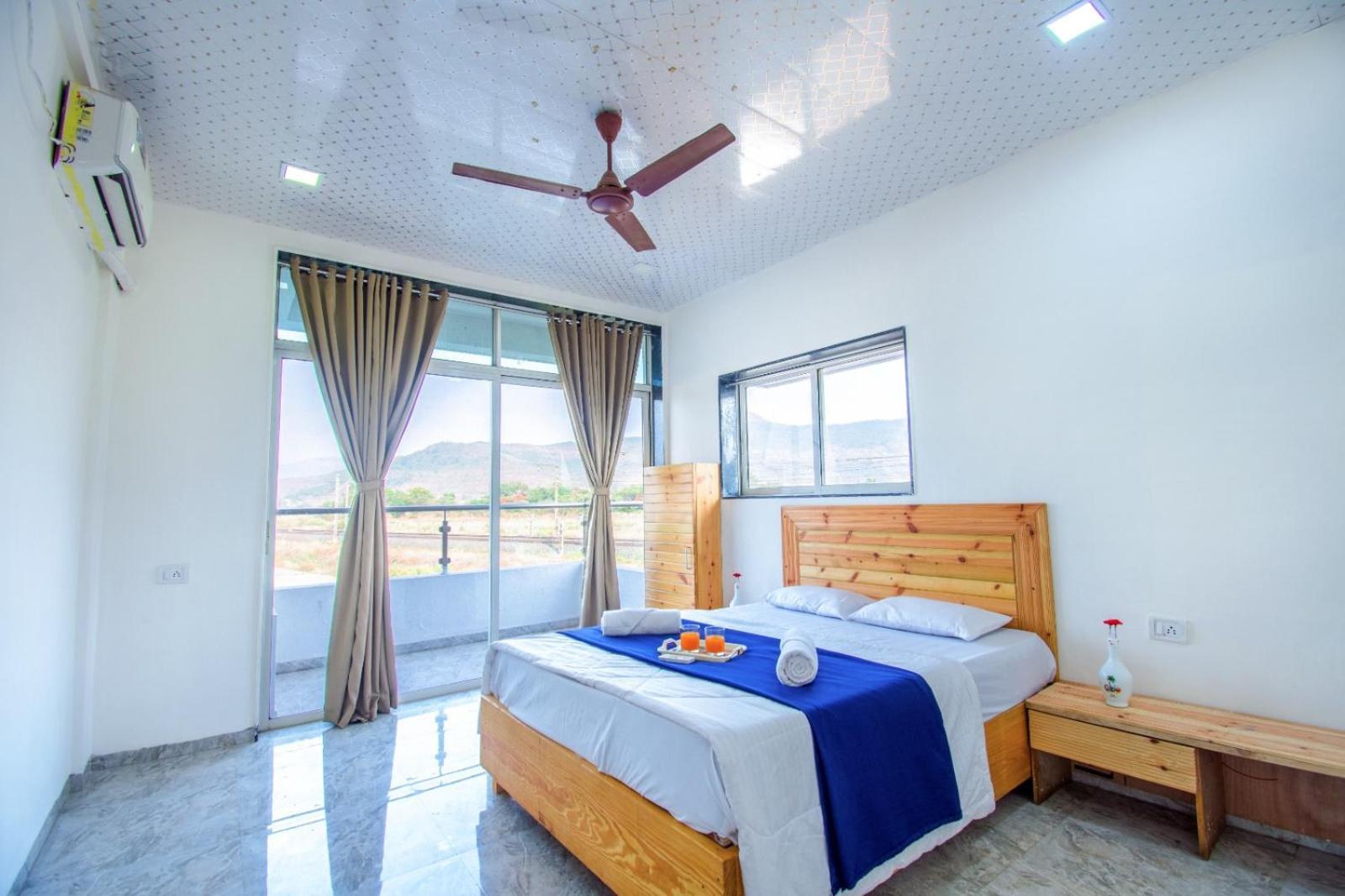 Empyrean Stay Ll 6Bhk Ll Royal Bramha Palace Ll Pvt Pool Ll Лонавла Екстер'єр фото